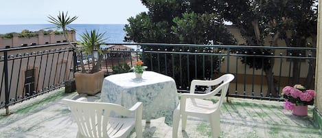 Single Room | Terrace/patio