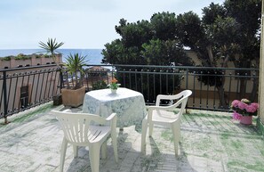 Single Room | Terrace/patio - Hotel Savoia (Ospedaletti)