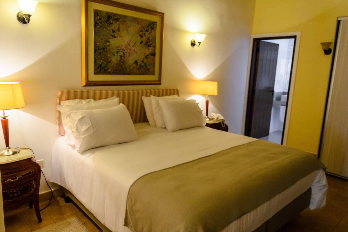 Suite | Minibar, in-room safe, blackout curtains, free WiFi