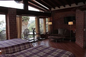 Individually decorated, individually furnished, desk