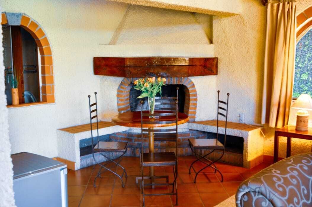 Grand Cabin | Individually decorated, individually furnished, desk
