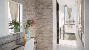 Penthouse, 3 chambres | Literie de qualité supérieure, surmatelas, bureau