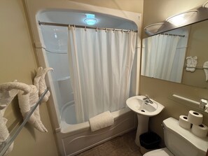 Superior Suite, 2 Queen Beds, Kitchenette | Bathroom