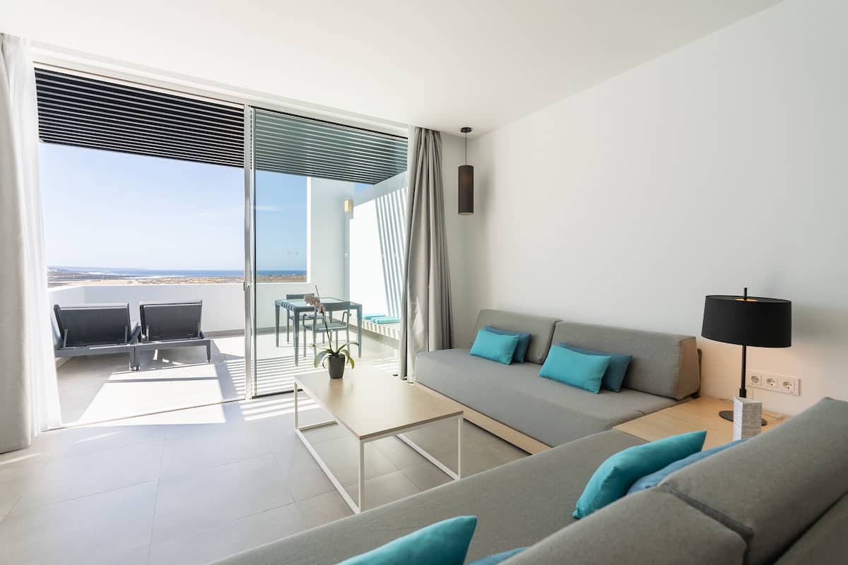 Exclusive-suite - 1 soveværelse | Stue | LED-tv
