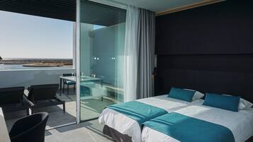 Suite – exclusive, 3 soverom, spabadekar, havutsikt | Sengetøy av topp kvalitet, safe på rommet og blendingsgardiner