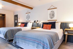 Room, Private Bathroom (Room 209) | Individually decorated, individually furnished, free WiFi, bed sheets - Cascade Lodge (Lutsen)
