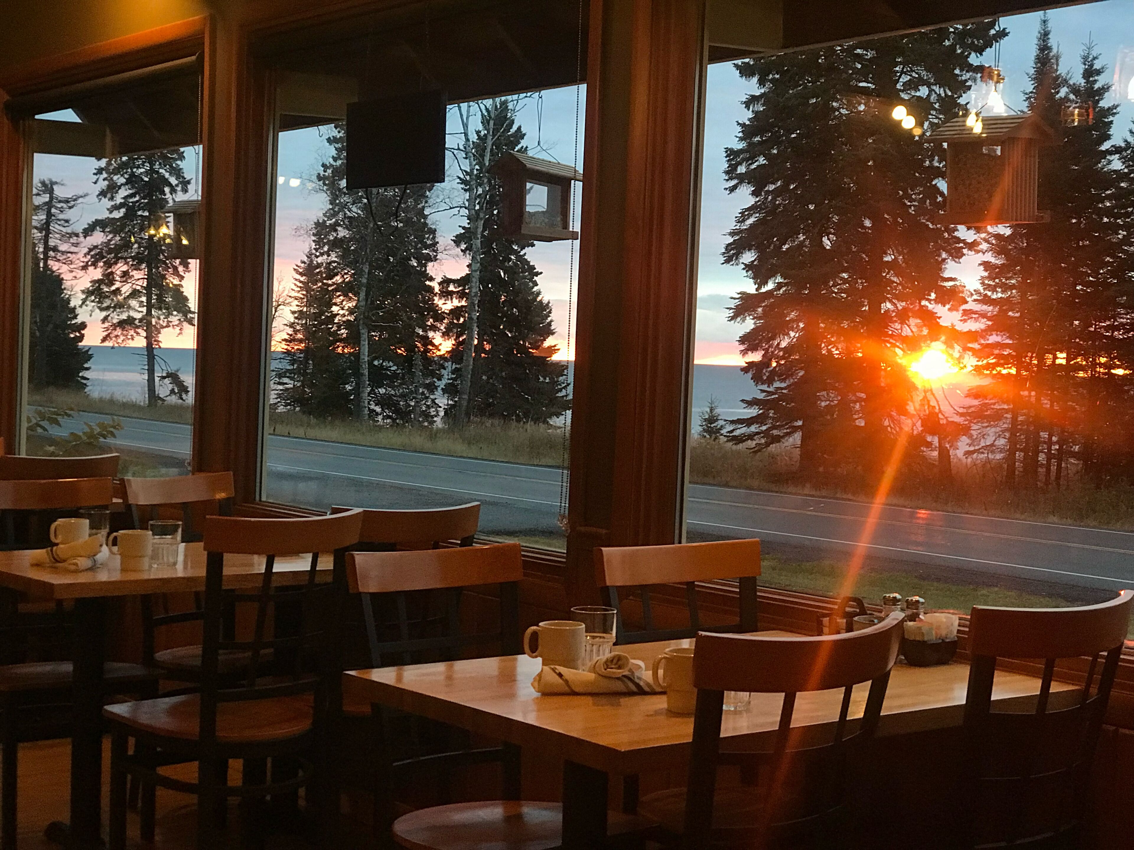 breakfast, lunch, dinner served; american cuisine