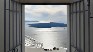 View from property - Exclusive Suites (Santorini)