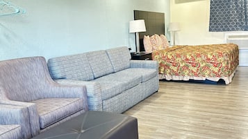 Executive Suite, 1 King Bed with Sofa bed