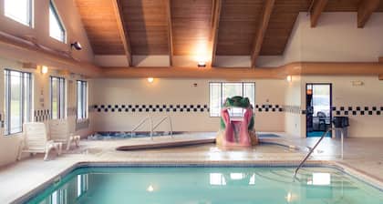 White Oak Inn & Suites