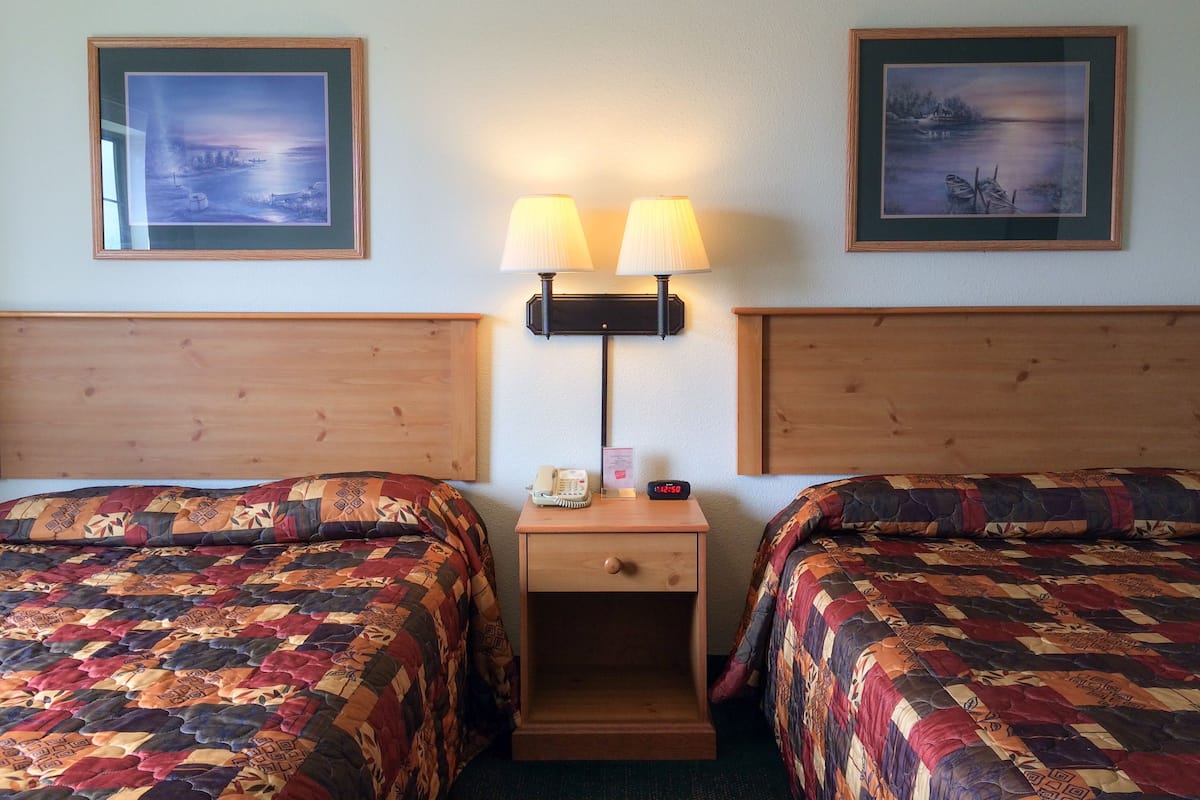 Desk, iron/ironing board, free WiFi