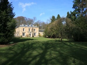 Exterior - Burnhopeside Hall (Durham)