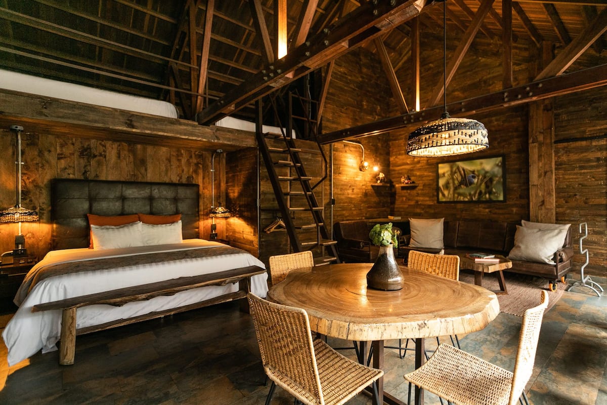 Presidential Room | Free WiFi, bed sheets