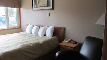 Desk, free WiFi, bed sheets