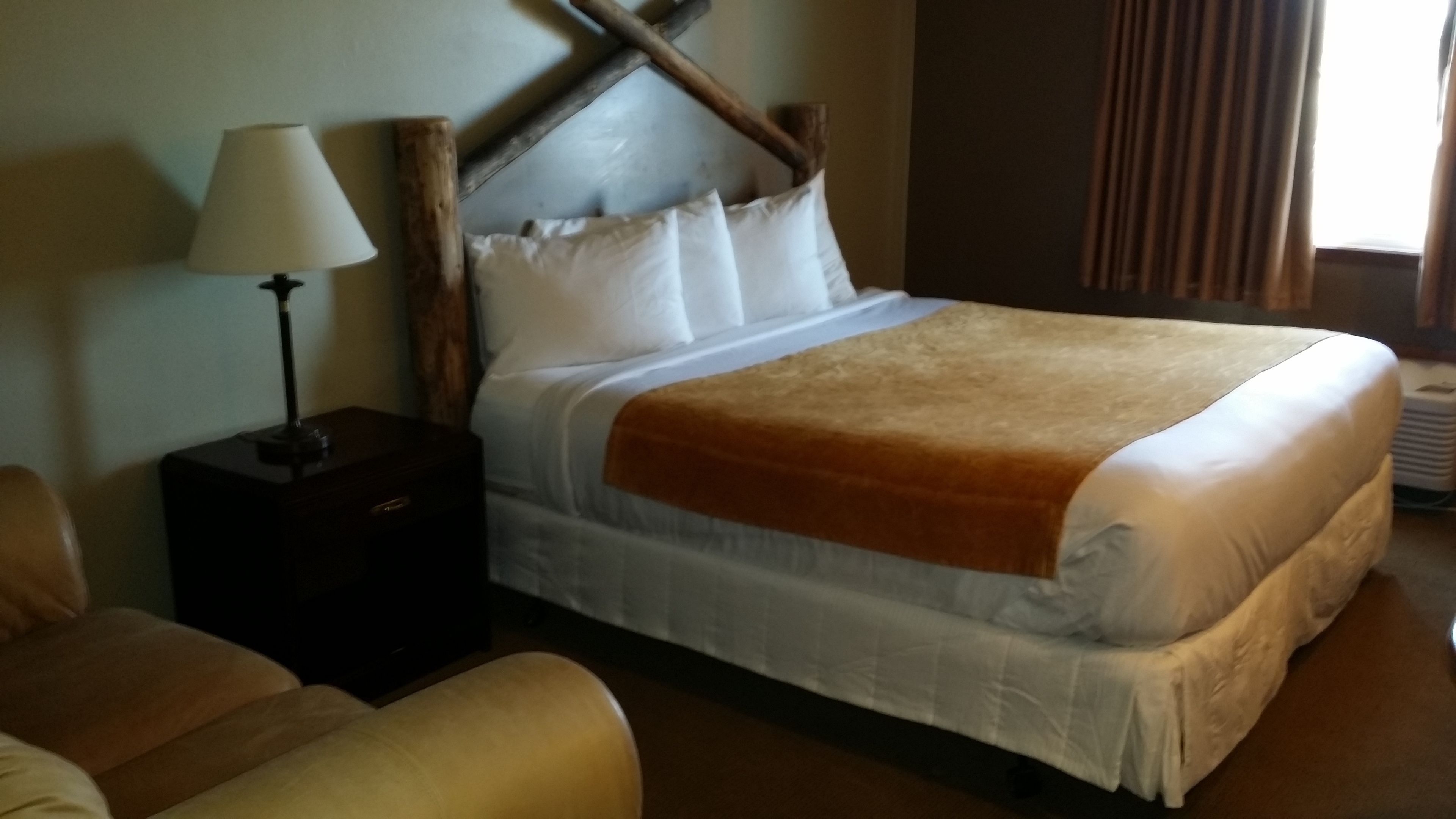 1 King Bed, Ground Floor | 1 bedroom, desk, free WiFi, bed sheets