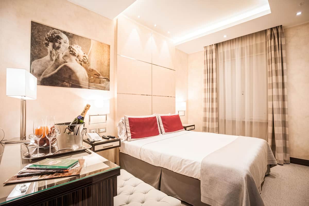 Premium bedding, minibar, in-room safe, desk