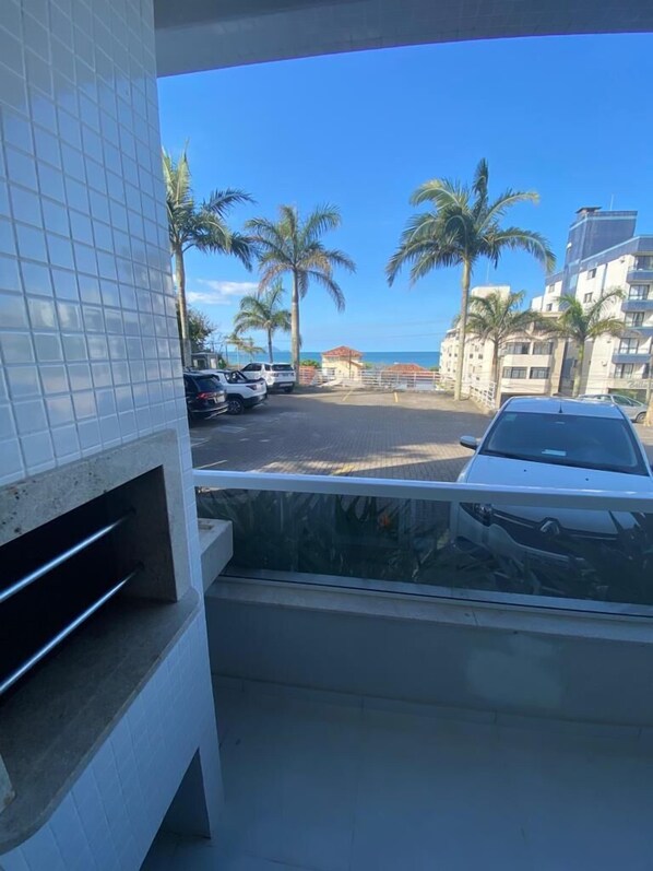 Apartamento Deluxe, vistas al mar | Balcón