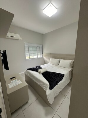 ستائر تعتيم وواي فاي مجانًا وملاءات أسرّة