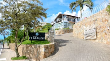 Entrée de l’hébergement