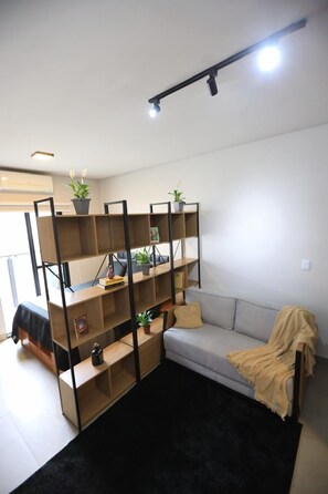 Basic Studio | Living area