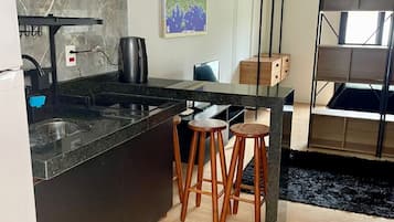 Estúdio básico | Cozinha privada | Geladeira