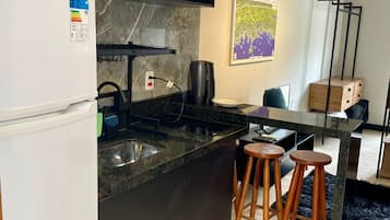 Estúdio básico | Cozinha privada | Geladeira