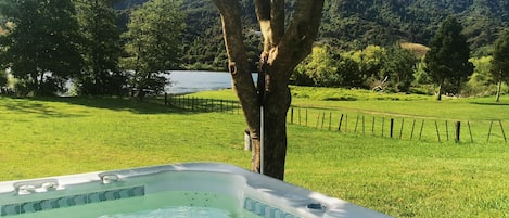 Utendørs boblebad