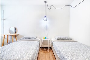 Standard Twin Room | Desk, free WiFi - Snooze Cameron Highlands (Brinchang)