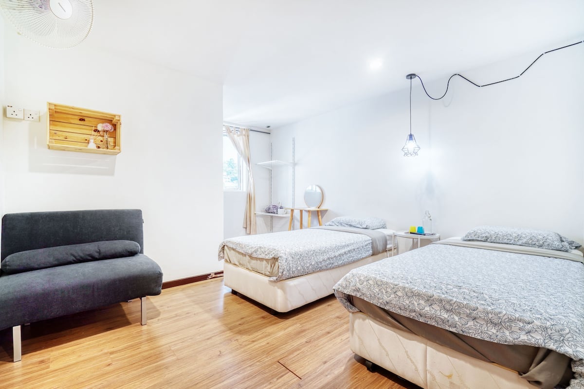 standard twin room | desk, free wifi