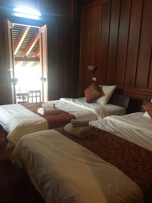  Deluxe Twin Room  | In-room safe, desk, free WiFi