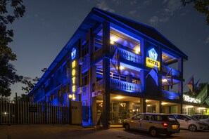 Façana frontal de l'allotjament