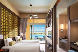 Deluxe Twin Room | In-room safe, desk, laptop workspace, iron/ironing board