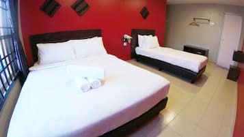 Standard Triple Room, Multiple Beds, Private Bathroom | Desk, free WiFi, bed sheets