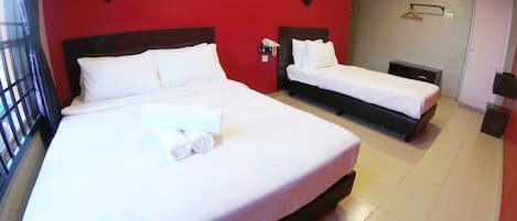 Desk, free WiFi, bed sheets