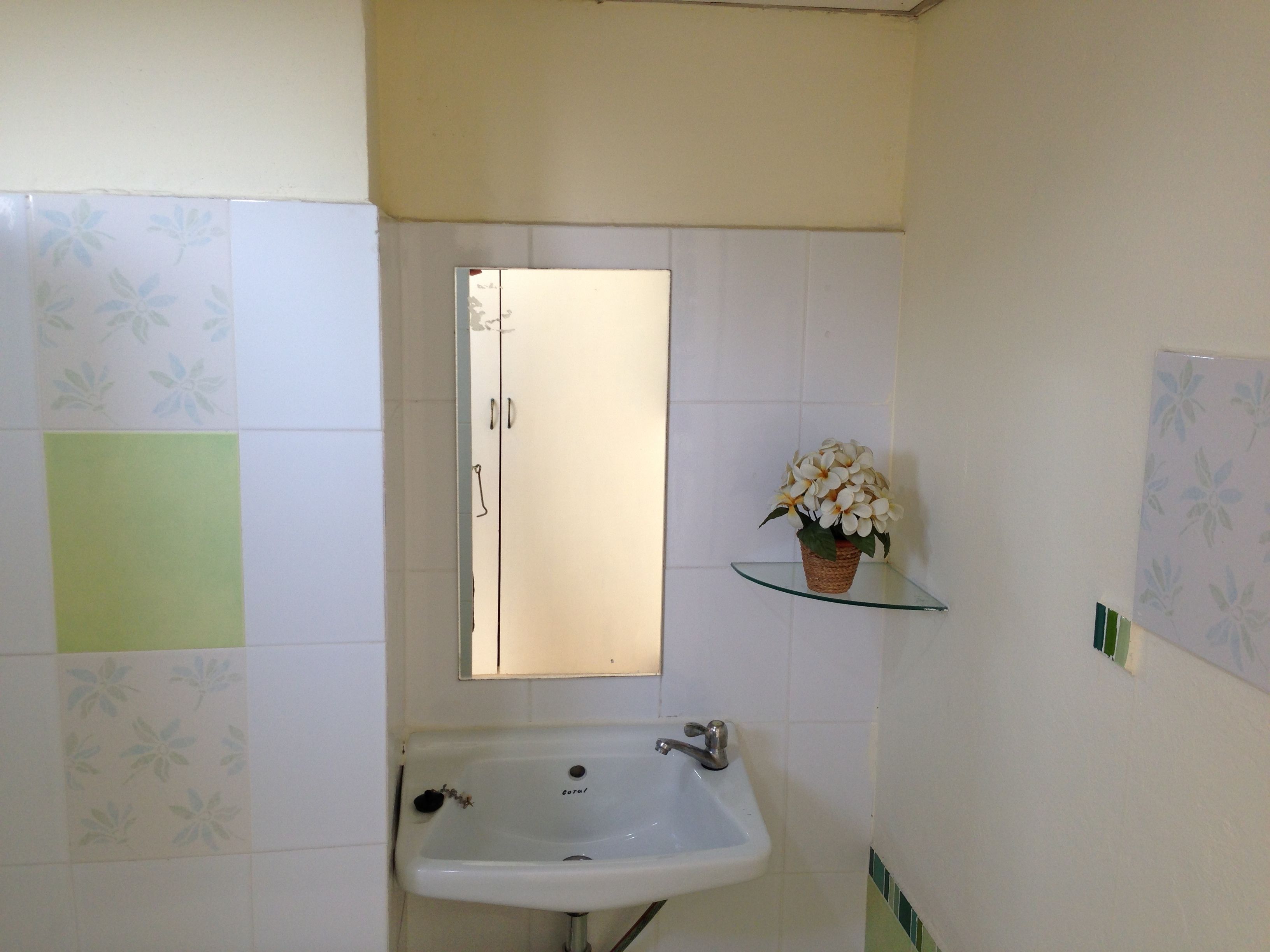 standard twin bed | bathroom | shower, free toiletries, hair dryer, towels