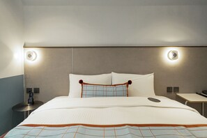 Quarto casal elite, vista para a cidade | Área de estar | TV LED 50 polegadas com canais digitais, TV