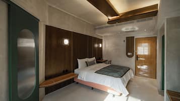 Habitació doble Deluxe, vistes a la ciutat | Cobrellits, escriptori i habitacions insonoritzades