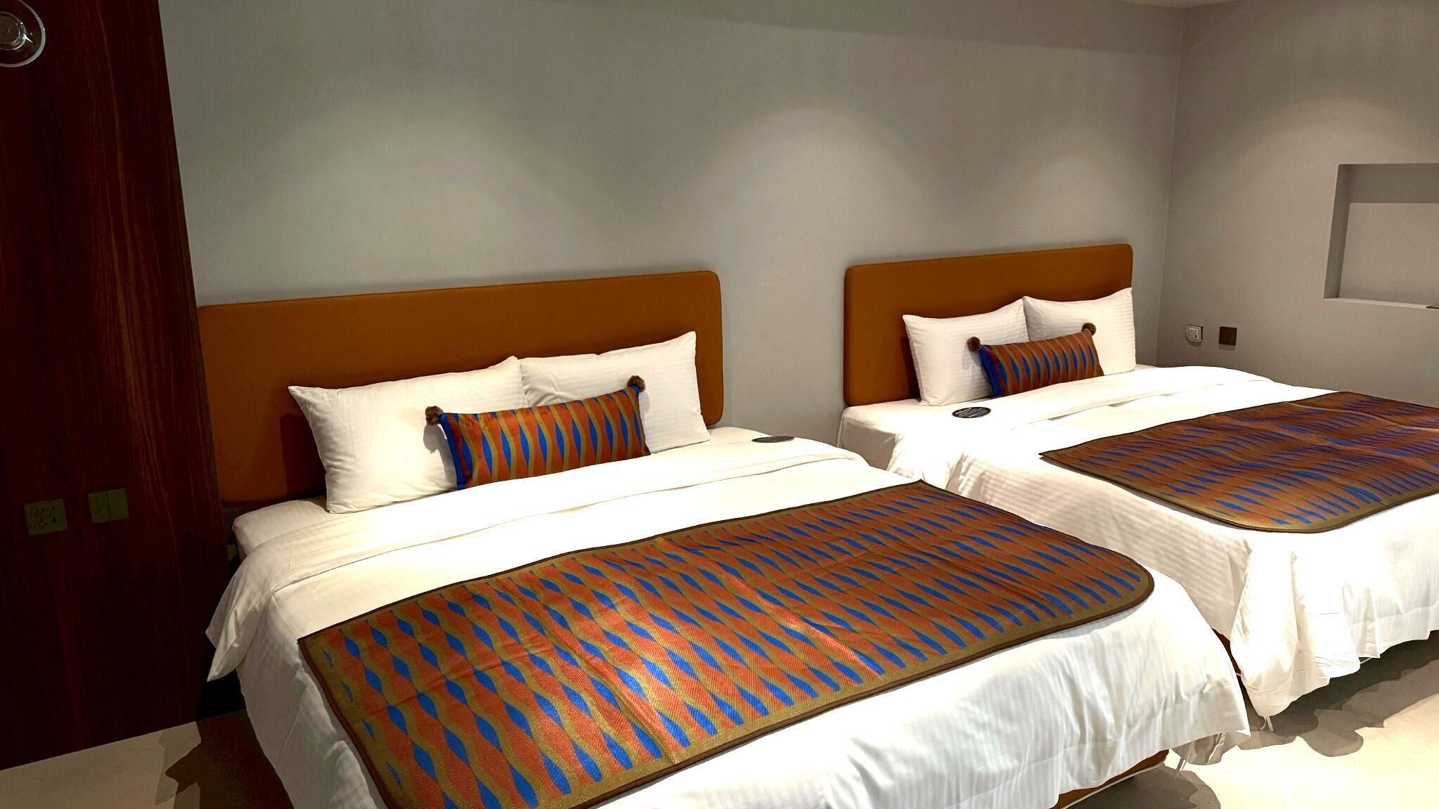 Down duvets, desk, soundproofing, iron/ironing board