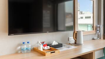 Standard Double Room | Down comforters, free WiFi, bed sheets