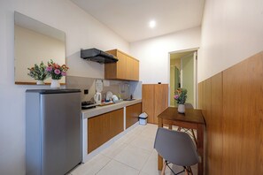 シグネチャー スイート キッチン | 専用キッチン | 冷蔵庫、コーヒー / ティーメーカー、電気ポット