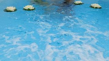 Premier Apartment | Egyptian cotton sheets, premium bedding, in-room safe, soundproofing