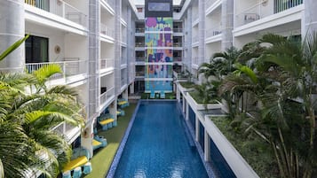 Outdoor pool, sun loungers