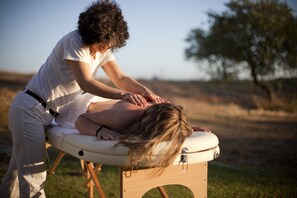 Behandlungsräume für Paare, Sauna, Whirlpool, Dampfbad