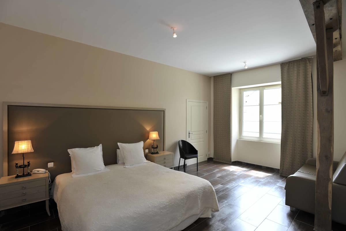 Double Room (Reserve)