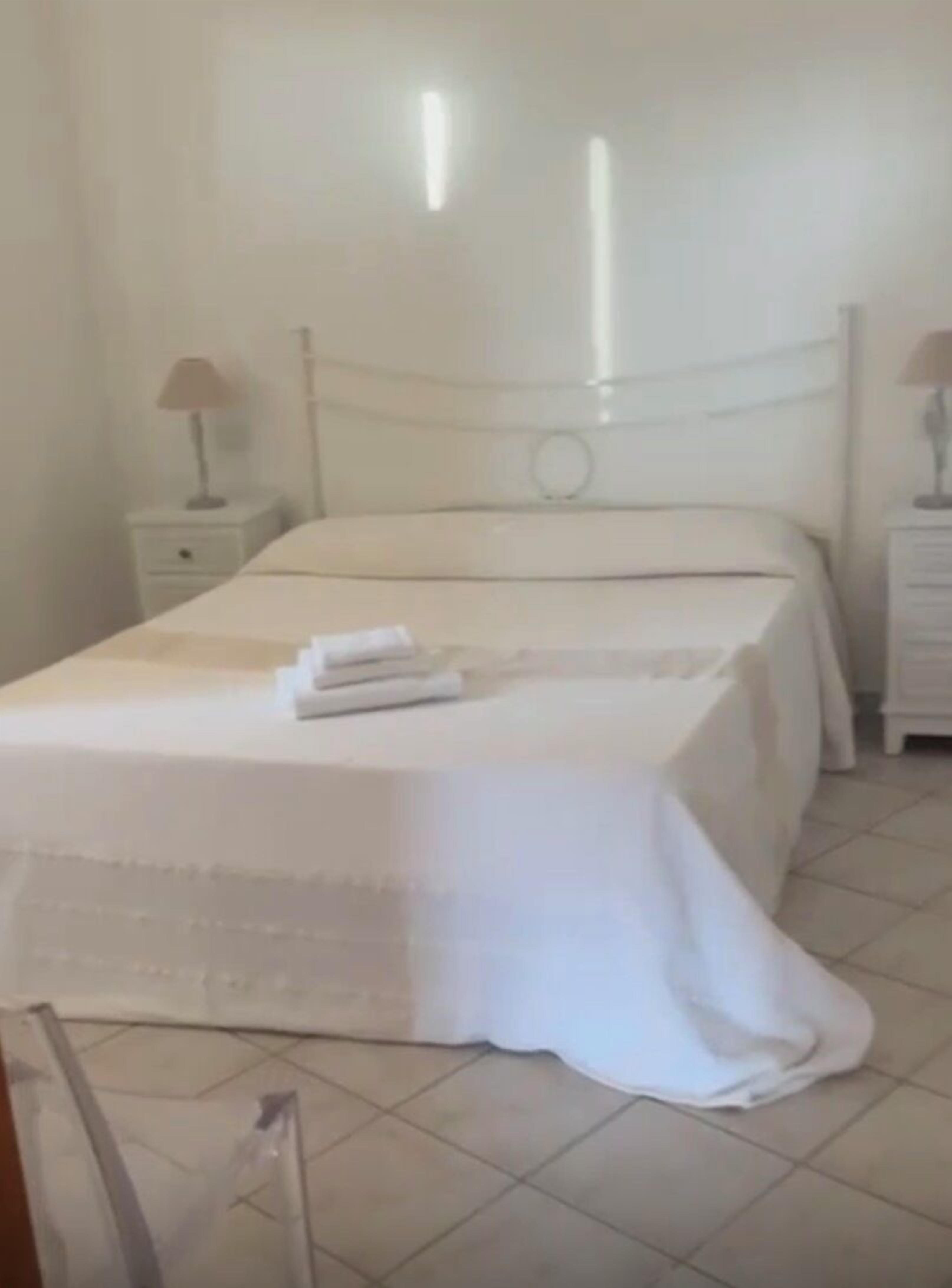 家庭客房 | 迷你吧、客房內保險箱、書桌、隔音