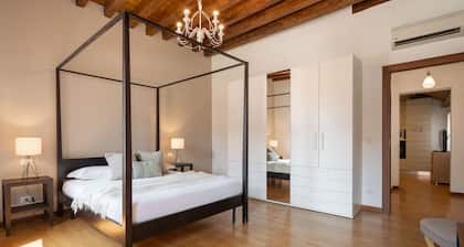 Design Palace Apartments