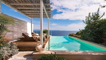 Una cassaforte in camera, insonorizzazione, ferro/asse da stiro