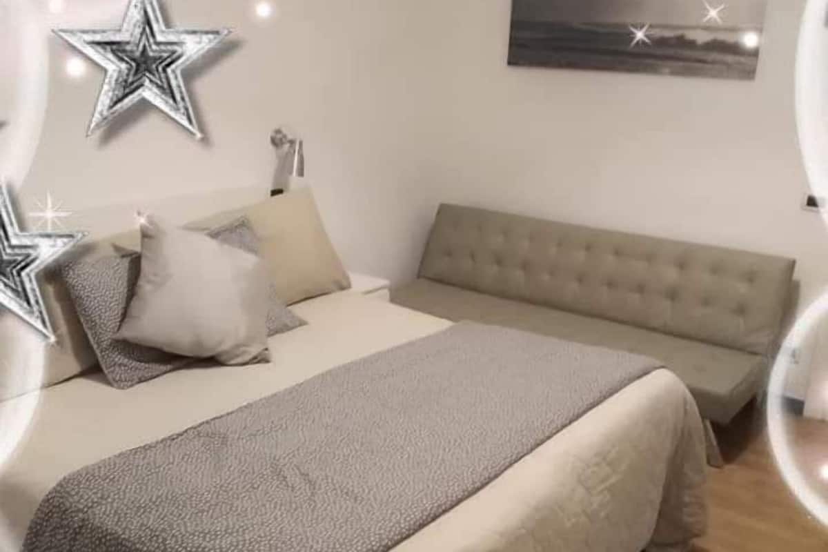 Triple Room | In-room safe, desk, cribs (surcharge), rollaway beds (surcharge)