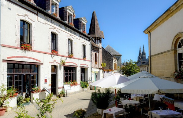 Fachada de la propiedad