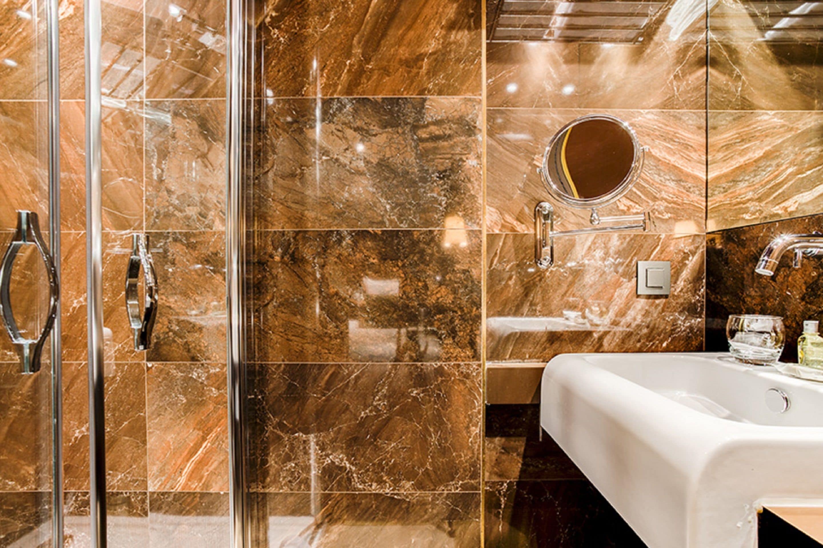 mayfair twin superior | minibar, in-room safe, desk, blackout curtains